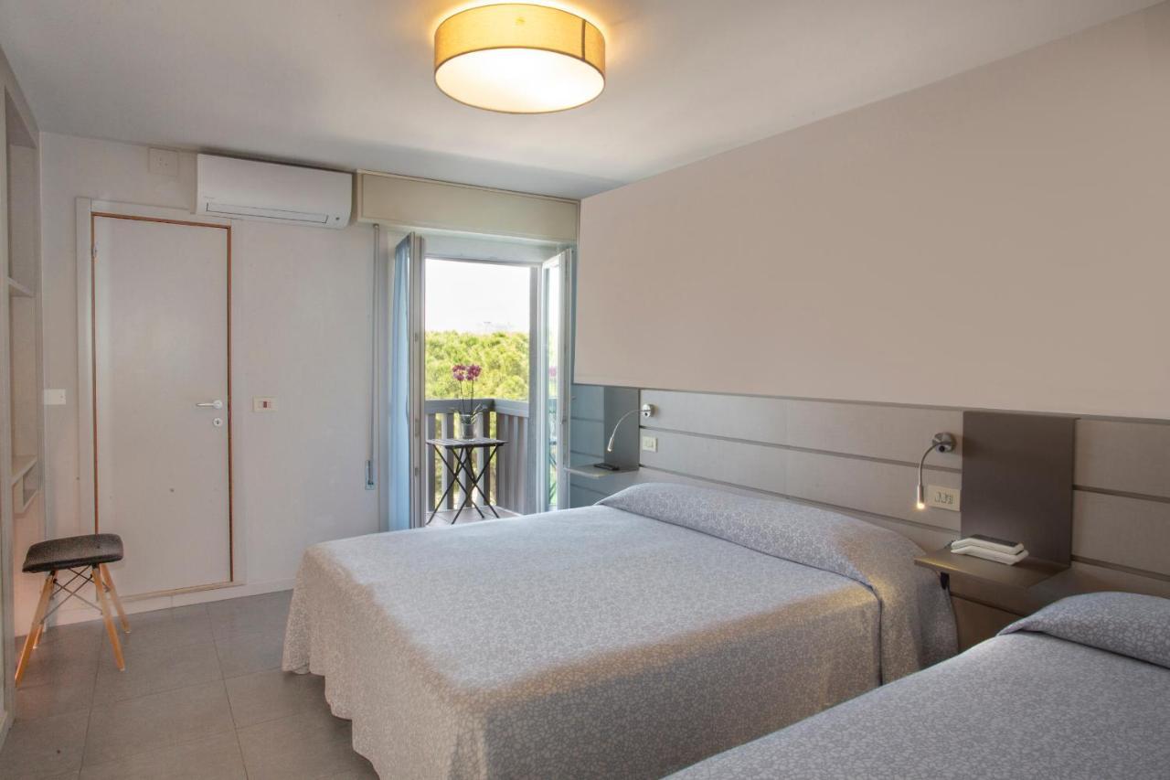 Hotel Norma Misano Adriatico Kültér fotó