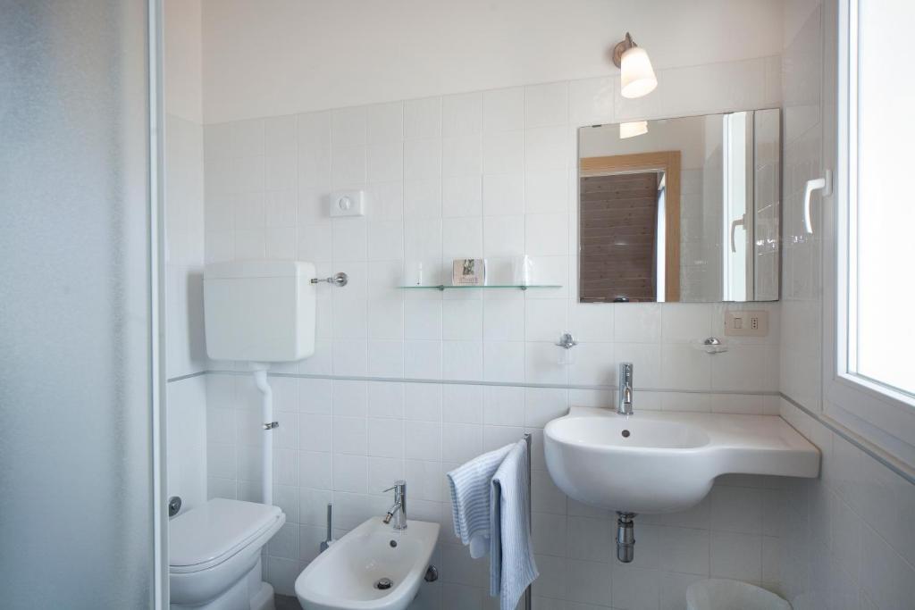Hotel Norma Misano Adriatico Szoba fotó